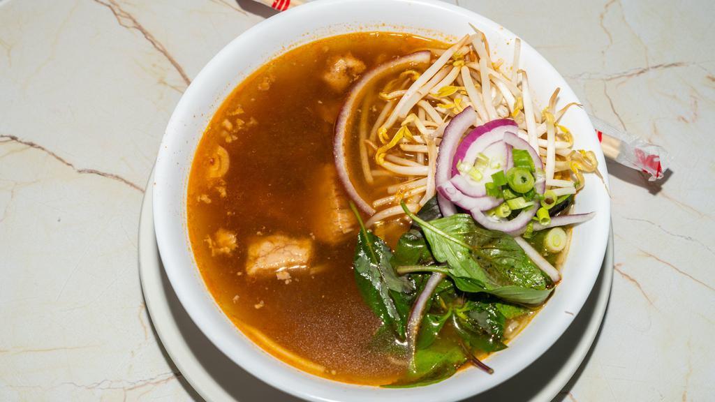 Guay Tiew · Thai noodle soup: Rice noodles, bean sprouts, red onions, and cilantro in beef broth. ONLY USE EXTRA INSTRUCTIONS TO REMOVE INGREDIENTS. SUBSTITUTIONS AND ADDITIONS WILL NOT BE HONORED.