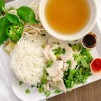 Chicken Rice Noodles · Gluten-free. Chicken, onion, cilantro on chicken broth.