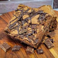 Large Deluxe Double Fudge Brownie · A large brownie with decadent chocolate chunks and an irresistible fudge drizzle added to th...