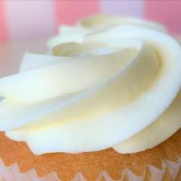 Vanilla Rum Cupcakes · Our Traditional Vanilla Rum Cupcake is frosted with a authentic vanilla buttercream.