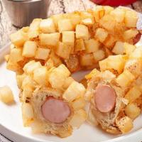 Potato Hot Dog · HOT DOG WRAPPED IN CRISPY FRIED POTATOES