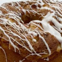Apple Creme Ring · This delicious cake is wonderful for breakfast or dessert! Sliced fresh apples and cinnamon ...