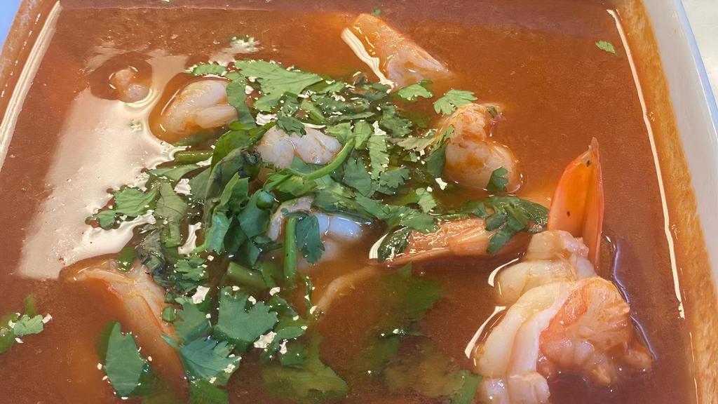 Caldo Camaron · Shrimp soup.