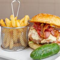 Del Paso Burger · Ham, cheese, bacon, roasted green chile