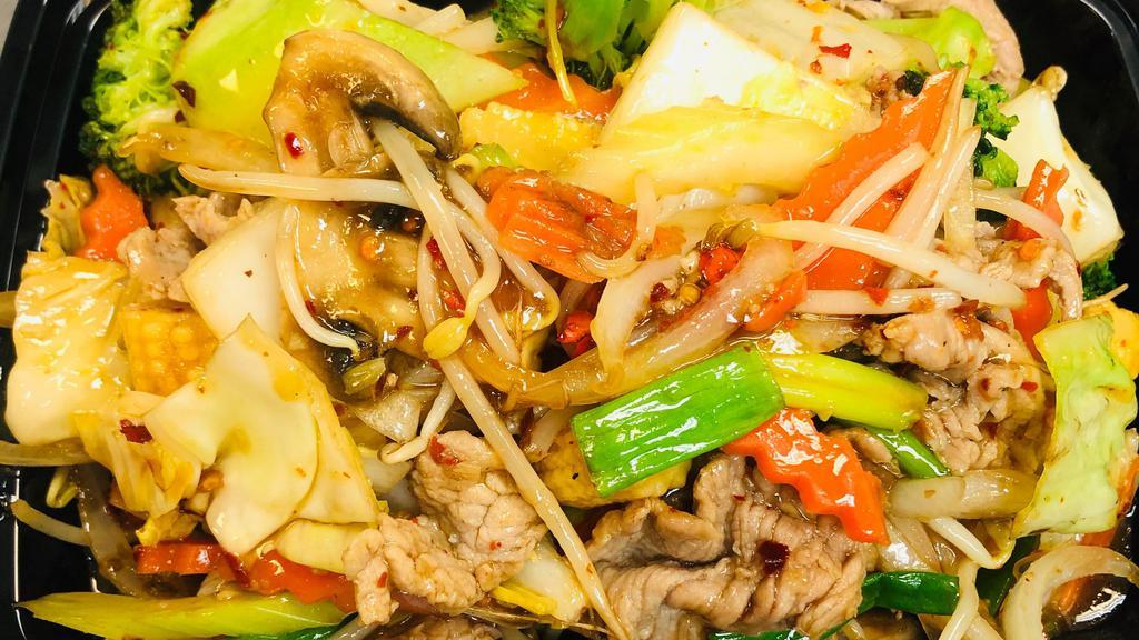 Vegetable Delight · Your choice of meat stir-fried with mixed vegetables in brown sauce.