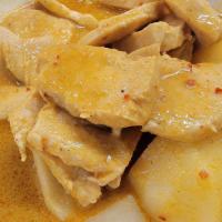Curry Ayam (Boneless Curry Chicken) · Malaysian curry with boneless chicken mix, potatoes and tomatoes.