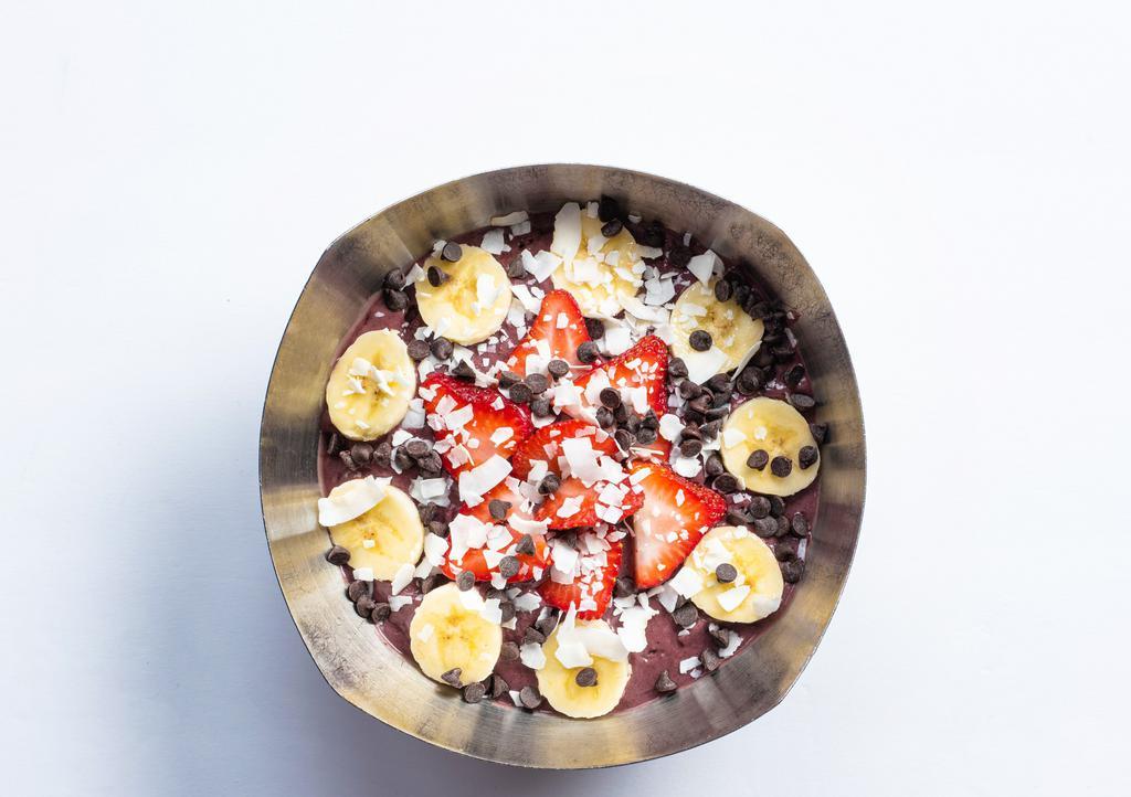 Dessert Bowl (14 Oz - Small) · Base: Organic Acai , strawberries, banana, dark chocolate & coconut milk.
Toppings: Banana, strawberries, coconut shavings, and chocolate chips.(Small size- 14 oz)
