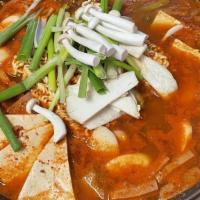 부대전골 / Budae Stew · Aimy base stew.