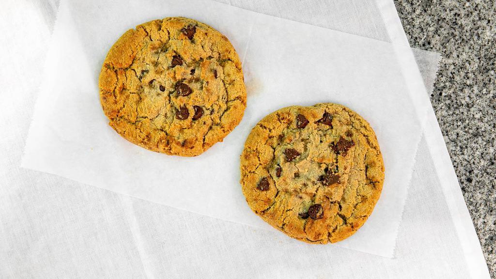 Chocolate Chip Cookie · Pack of 2 cookies.
