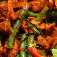 Prik King  · Stir fried dry curry paste with green bean and bell pepper.