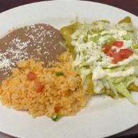 Enchiladas Verdes · 3 Enchiladas with Green Sauce, Red Sauce or Mole
Stuffed with chicken, Beef or cheese, serve...