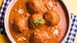 Chicken Vindaloo · Spicy. Boneless chicken cooked with onion, tomato and potatoes cooked in a very spicy vinegar.
