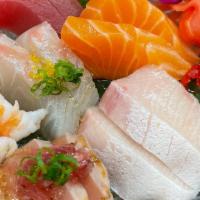 Sashimi Lunch · 12 Pcs of sashimi
Ahi Tuna, Salmon, Japanese Sea Bream ( Tai ), Albacore, Yellowtail, Shrimp...