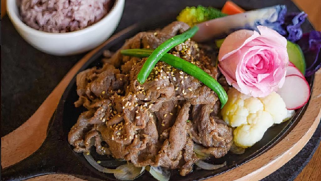 Bulgogi · A Korean classic of marinated grilled beef
The flavor of Bulgogi is savory, salty and sweet.