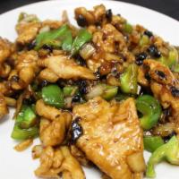 Chicken With Black Bean Sauce · White onions, green bell peppers, black beans.