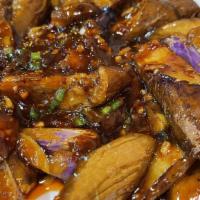Eggplant With Spicy Garlic Sauce / 鱼香茄子 · Mild Spicy / 小辣