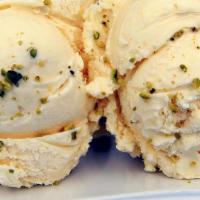 Vanilla Ice Cream · Rich, smooth and creamy classic vanilla ice cream served per scoop.