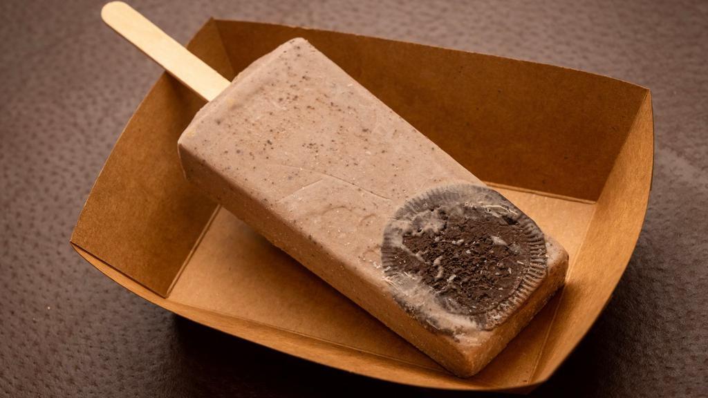 Oreo Paleta · Made with your favorite cookie daily! The Oreo Paleta is a staple of deliciousness at Paletas Culiacan.