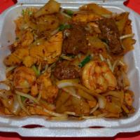 Combination Flat Noodle · Beef, Chicken, Shrimp, Imitation crab meat