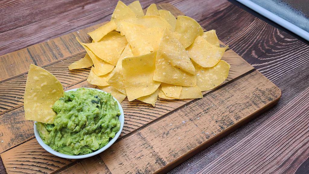 Regular Guacamole · FEEDS 6 - 8 PEOPLE. INCLUDES CHIPS.