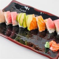 Rainbow · In: crabmeat, cucumber. Top: tuna (2 pieces), salmon yellowtail.