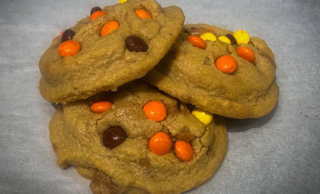 Peanut Butter Cookie With Reese'S Pieces · Peanut Butter Cookie with Reese's Pieces