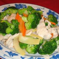 Chicken With Broccoli · Chicken breast, broccoli, carrots, bamboo shoots in white sauce.