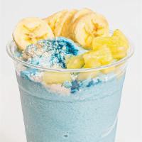 Blue Majik · Bananas, pineapple, turbinado, 2% milk, vanilla whey protein & blue majik spirulina.