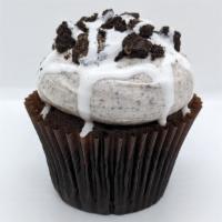 Cookies-N-Cream · Chocolate cake with our signature Oreo vanilla buttercream topped with Oreo cookies.