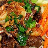 Vermicelli With Char-Grilled Beef & Shrimps · 