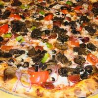 Large Capos Supremo · Pizza sauce, mozzarella, pepperoni, Italian sausage, mushrooms, red onions, red bell peppers...