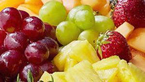 Fresh Fruit Plate · Seasonal fruit mix cut daily.\