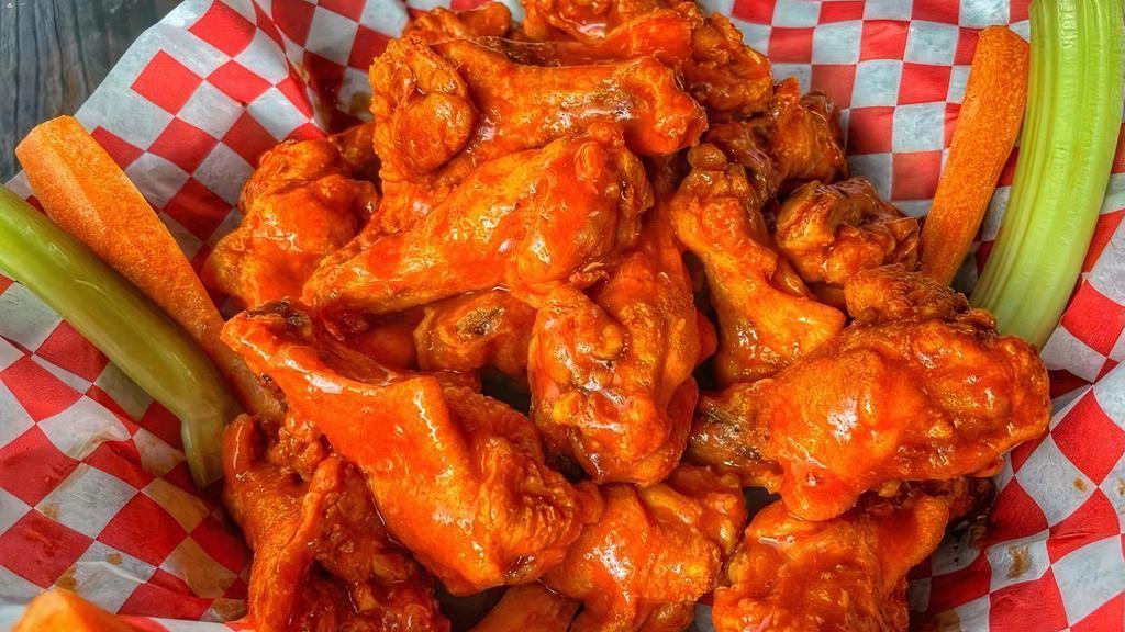 8 Pc Wings · Buffalo Wings with the choice of your favorite sauce, Served with Celery, Carrots and a side of Ranch.