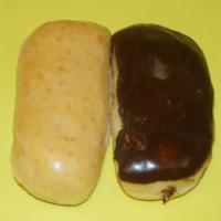 Filled Bar (Eclair) · Topping : Chocolate or Glaze
Filling : Cream, lemon, strawberry or raspberry