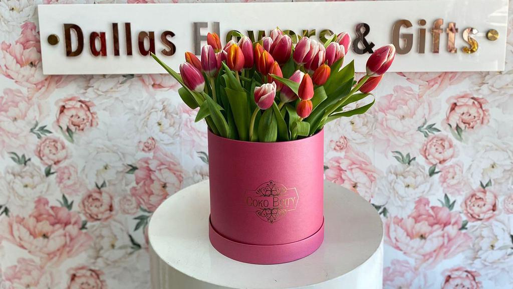 Tulips · 30 TULIPS IN A HANDMANDE BOX
COLORS VARY ACCORDING TO AVAILABILITY