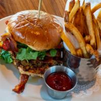Southern Chicken Blt · Grilled chicken, candied bacon, lettuce, tomato, chipotle aioli, French fries.
