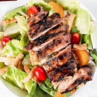 Pake Salad With Meat · Romaine salad served with 1 meat choice, grape tomatoes, mandarin oranges, green onions, won...