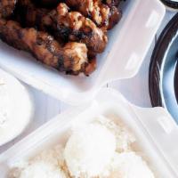 Ohana Meal For 4 · A complete meal for your family of 4, including 8 pieces of your choice of chicken or 24 oz ...