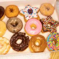Dozen Assorted Donuts ⭐⭐⭐ · Mixture of glazed, chocolate glazed, icing, sprinkled donuts, and cakes (depending on availa...