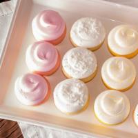 1 Dozen Box (12 Cupcakes) (4 Flavors - 3 Each) · 1 Dozen Box (12 Cupcakes) includes your choice of 4 flavors of cupcakes.  Decorated with our...