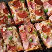 Super Special Pizza · Pizza Sauce, Mozzarella Cheese, Pepperoni, Ham, Mushroom, Onion, Green Pepper