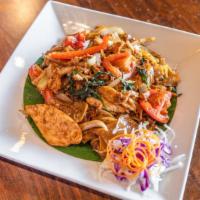 Drunken Noodle (Pad Kee Mow) · Spicy. Flat rice noodles pan fried with egg, yellow onion, bell pepper, tomatoes, fresh basi...