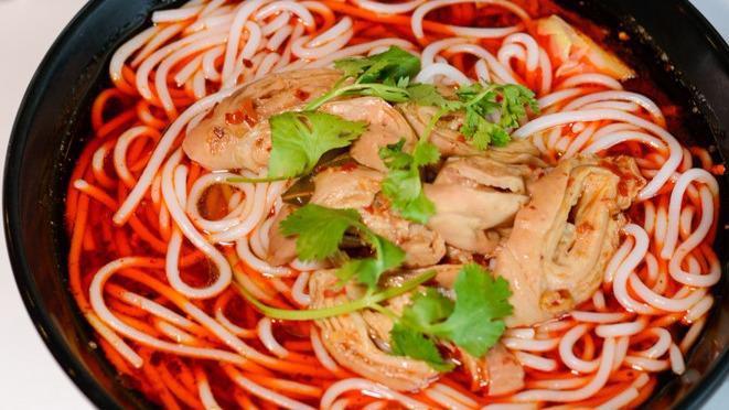 A10 Pork Intestines Rice Noodle (肥肠米线) · 肥肠米线. Rice Noodle with cooked Pork Intestines.