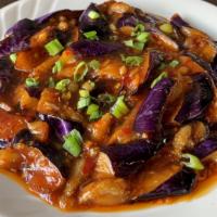 V02 Eggplant In Garlic Sauce (鱼香茄子) · 鱼香茄子