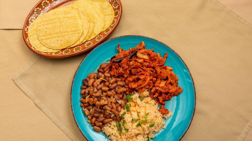 Platillo · Comes with rice beans an order of tortillas and your choice of meat.