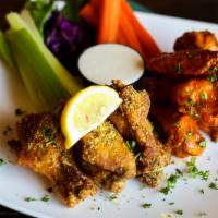 Jumbo Buffalo Wings (25) · Bone-in jumbo wings hand tossed in your choice of Delaney’s sauces. Up to 4 flavors.