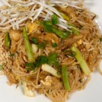 Pad Thai Noodle · rice noodle, bean sprouts, egg, green onions, crushed peanuts