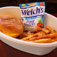 Kids Grilled Cheese Meal · Comes with a Grilled Cheese Slider, Fries, Fruitsnacks, and a Drink.