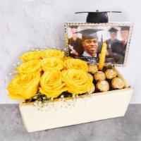 Photography Graduation Arrangement · Send picture to be printed 
truulovecafe@gmai