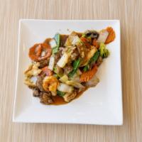 Happy Family · Beef Shrimp Chicken sauce with mixed vegetables in brown sauce